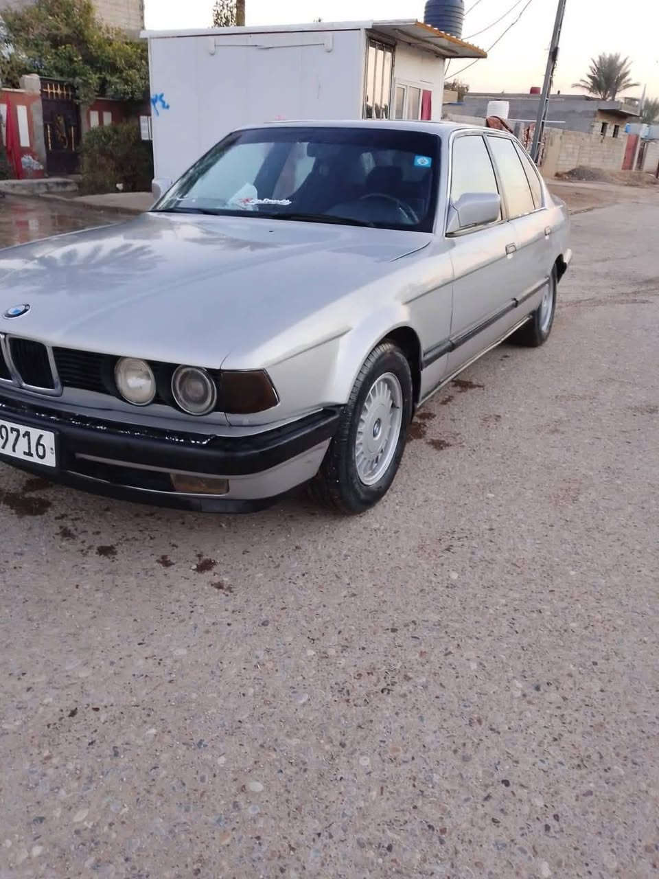 بي ام دبليو 735كير عادي موديل 92رقم انكليزي سنويه 29محرك وكير خير من الله تخم تاير جديد نوزلات وبلكات جدد صدر امامي توني شاده كهربائيات كلها شغاله فتحه سقف صالنصه رياضي ستم صوت ومضخم سياره جاهزه السعر 38وبيها مجال حك الجيه العنوان البصره قضاء الدير ***********
