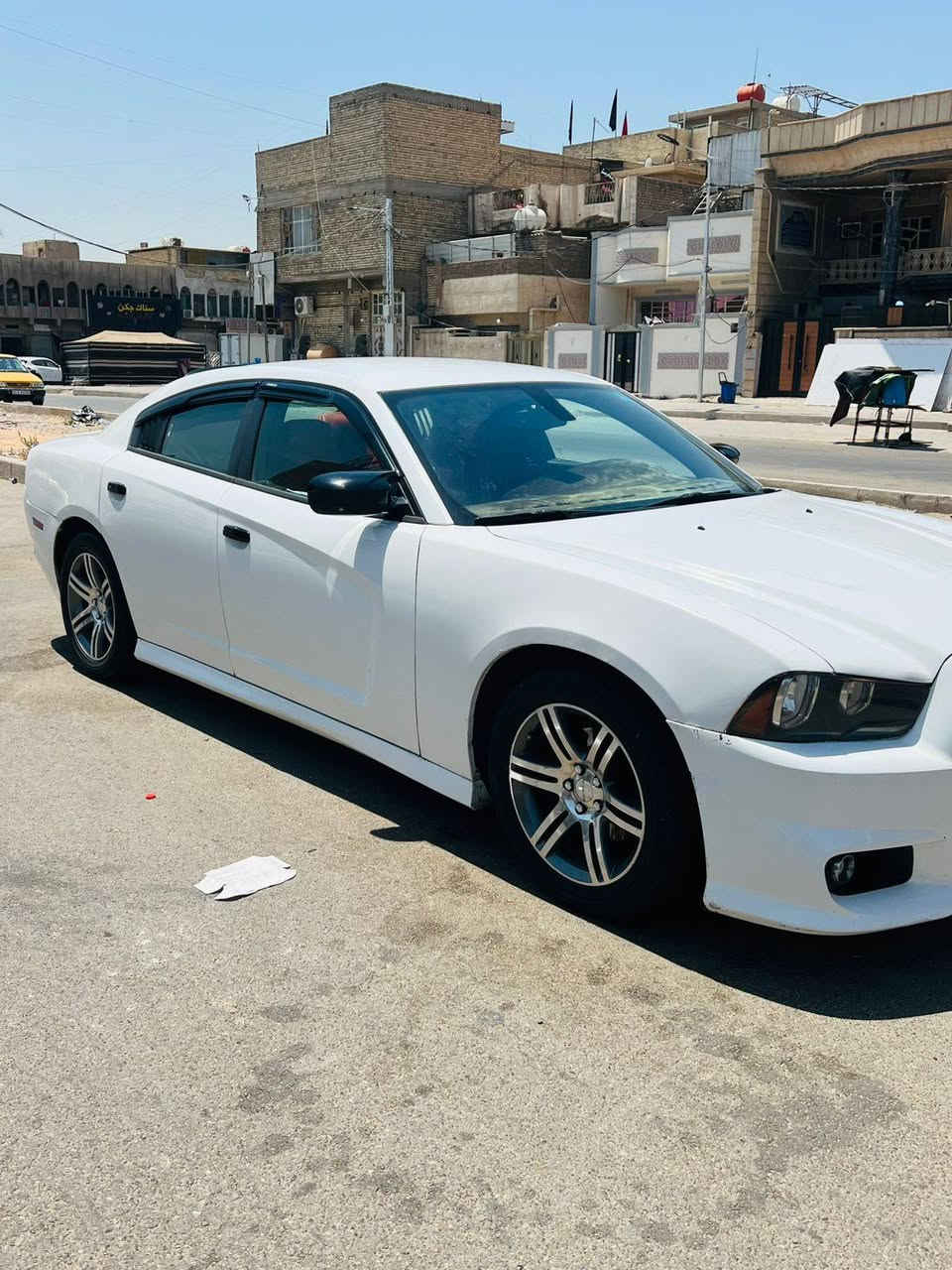 السلام عليكم جارجر مديل ٢٠١٢ تخم ويل خليجي وتخم تيرات جديد سيارة بسمي هزه جديد سيارة جاهزه تبريد مكينه جديدة شاشه كبيره مكان سيارة بغداد السعر ١٢٥ ***********
