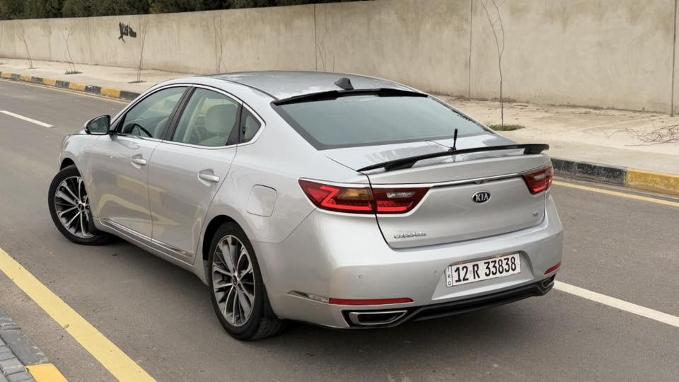 گيا كاتينزا 2017  (خليجي استلام شركة صفرر)
للبيع او مراوس شعندك نزل 

كيا كاتينزا 2017 (6 سلندر 3.3) لون سلفر

ماشيه 100 الف 

فول مواصفات عدا البصمة والفتحة 

تبريد قطعتين 

شاشه اعطال 

شفتات ستيرن 

3 انضمه قياده

مري شفط 

شاشه كاربلي 

كشنات كهرب 

كشنات مخمل 

محرك  6 سلندر دوش 

كير at المرغوب 

حساسات خلفيه

تحكم ستيرن كاملل

لايتات زينون 

حاجب لد زنون اصلي

دبل جكمجه 

وبعد بيها هواي مواصفات معروفه

رقم نينوى دولي بأسمي هزة جديدة سنوية جديدة لل31 شرط الوكاله والتحويل 

محرك وكير وطخم وتبريد كلوو شرط سياره مابيها نقص برغي وجاهزه من كلشي 

ضررها جاملغ امامي يمين وشويه من البوند بدون دواخل شرط بدون ايرباك 

السعر 144 وبيها مجال 

مكاني موصل الايسر 

للاستفسار 

***********

***********
