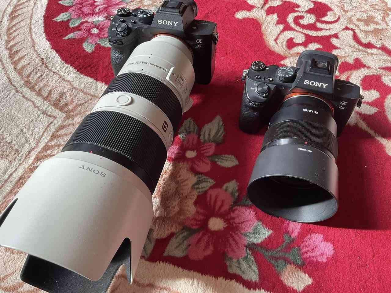 سوني a7R4 بدي وعدسه 70-200 GM
نظيفه جدا السعر 3 ملاين و 950 الف. شتر 10k

سوني a73 بدي وعدسه 85 ملم 1.8
نظيفه جدا السعر مليون و 700 الف  شتر 28k

مكاني بابل 
***********
