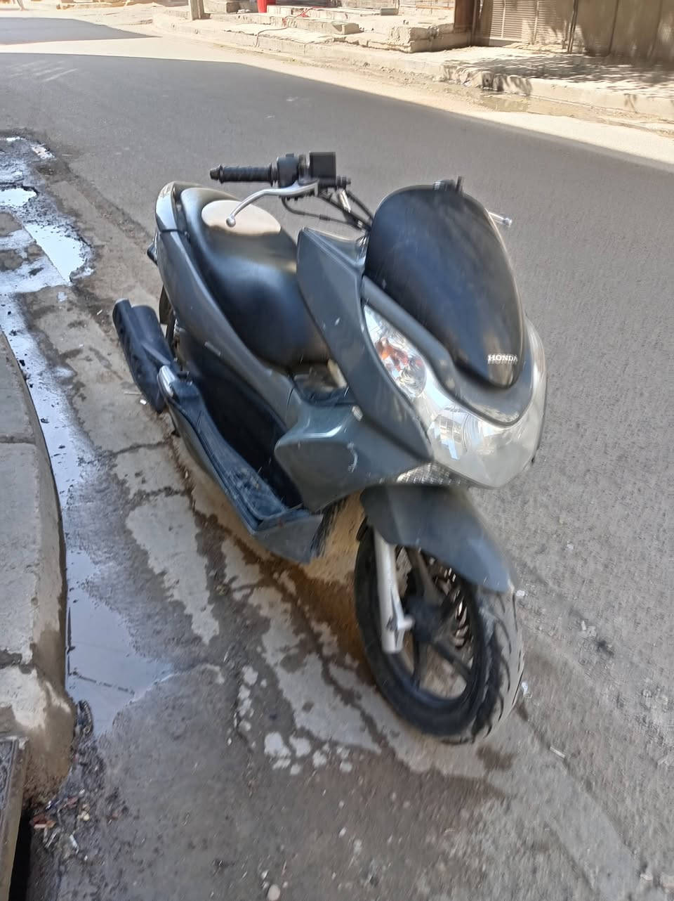 للبيع مليون وميه وبيه مجال ***********0
