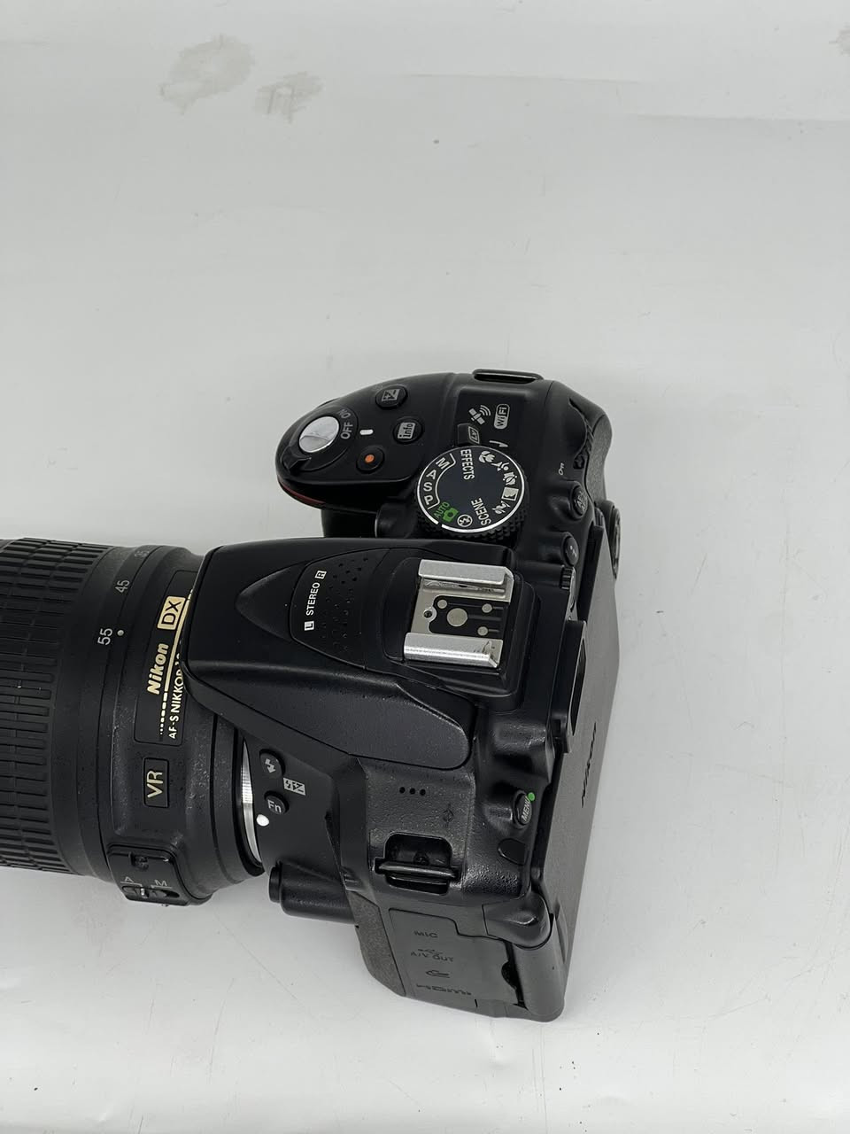 كأمره نيكون  (💣 ✨5300D 📸💣) نضافه 99/100 كامل ملحقات
شاشه قلابه 360 درجه📸
1- رام 32✅
2- حقيبه✅
3- حزام كتف✅
4- شاحنه اصليه ✅
5 بطاريه اصليه ✅ 
6- كيبل نقل صور ✅
يوجد توصيل كل العراق 🚚 السعر (⬅️345➡️) 
 ***********
