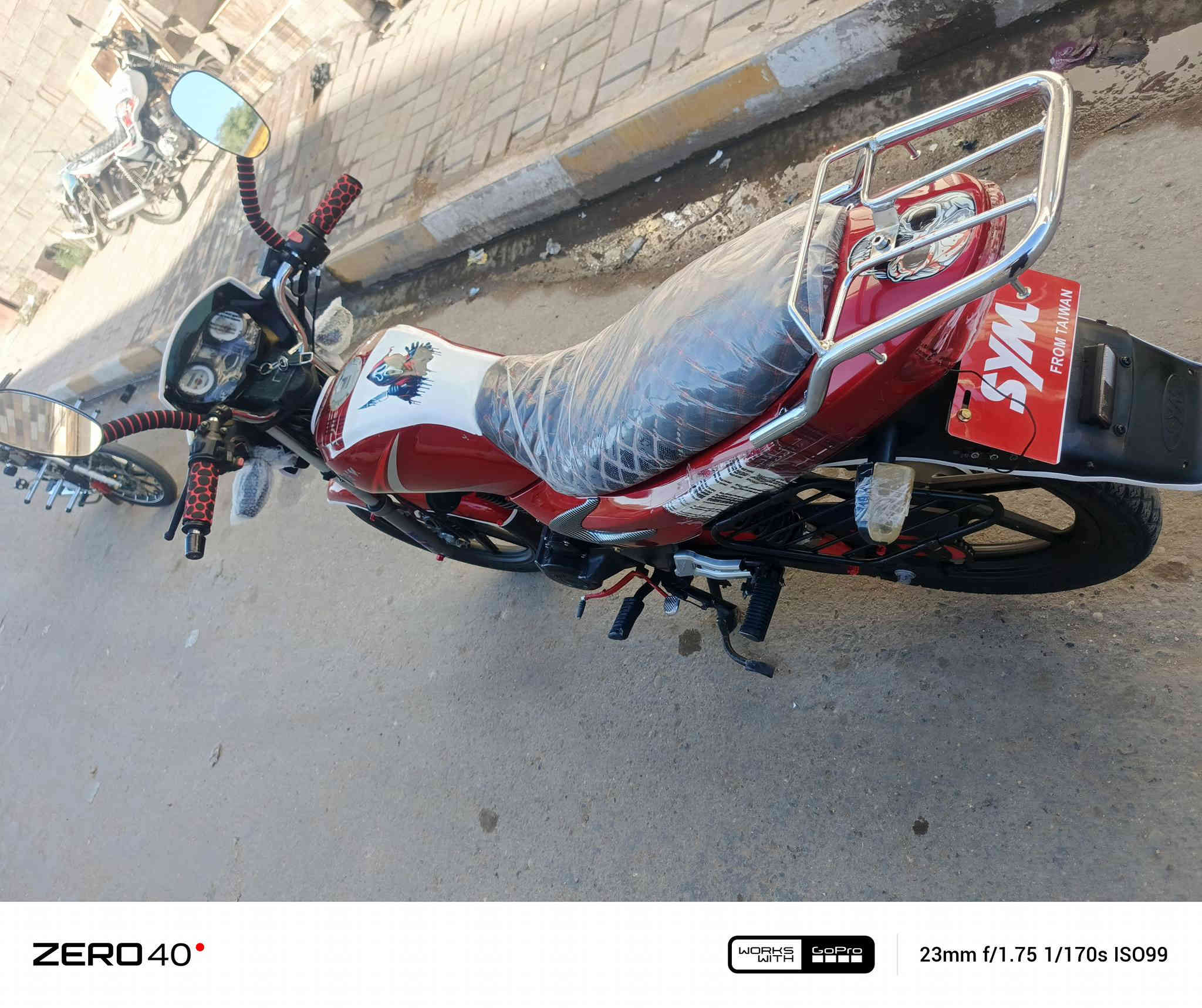 سايم م 2017 اوراق منفيس فقط دراجه كلها جديده وبشرط كير ومحرك مكفولات نعومه فول الفول مكاني رمادي تاميم السعر ( 800 الف) الاستفسار ***********
