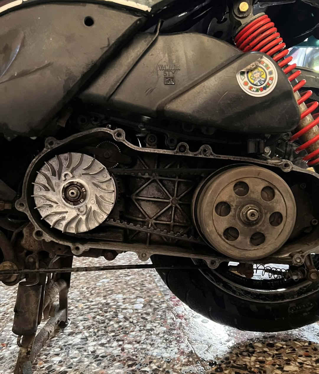 سكنس نثيه وارد كوري 140 كفرات شويه تعبانه وناقصه هندر وشوته فقط  لايتات زنون عالي ناصي هورن عالي نكره سلف كهربايات كلها شغاله اشاير بك لايت 350 وبيه مجال قليل مكاني بغداد باب معضم او مراوس حسب القناعه ***********
