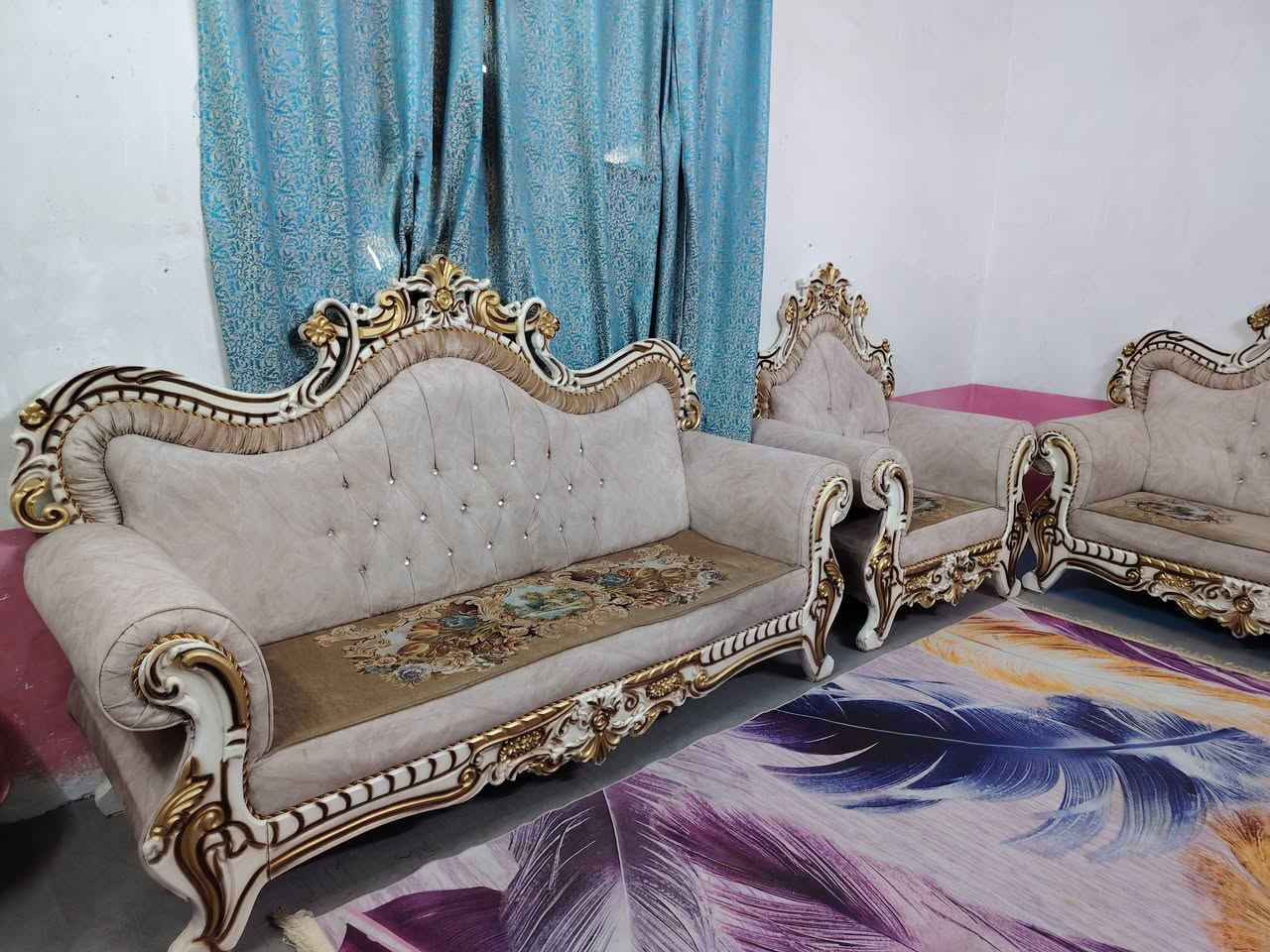 تخم ملكي للبيع تزكام كلش نضيف ستعمال قليل ١٠ مقاعد السعر ٤٢٥ وبي مجال العنوان كربلاء بدايد امن الداخلي يوجد توصيل داخل كربلاء الستفسار ***********
