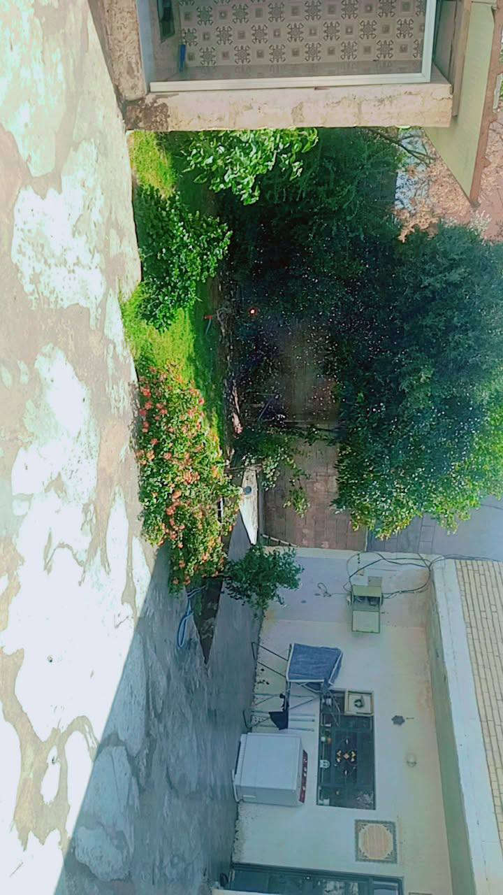 سلام عليكم بيت لبيع وره ضريح المتنبي مساحته 360 متر
***********
‏‪***********‬‏
