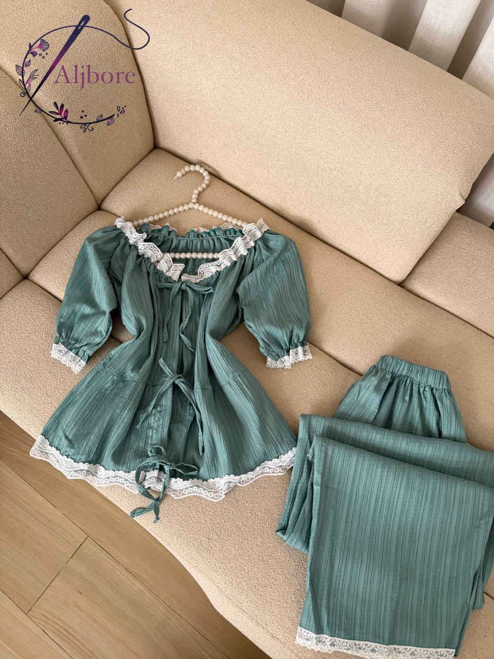 للحجز والاستفسار https://t.me/iEYhE35
فري سايز من 50 لوزن 75 
سعر الدرزن      110 مشكل لونين


**إذا كنت صاحب هذا الإعلان وتريد حذفه لأي سبب، رجاءا أرسل رسالة إلى الدعم الفني**