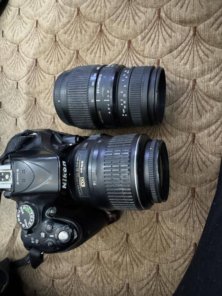 السلام عليكم كامرا نيكون للبيع
5200 كامره   سعر 350 وبهي مجال 

 الي يريدها يتصل عل رقم 

***********
