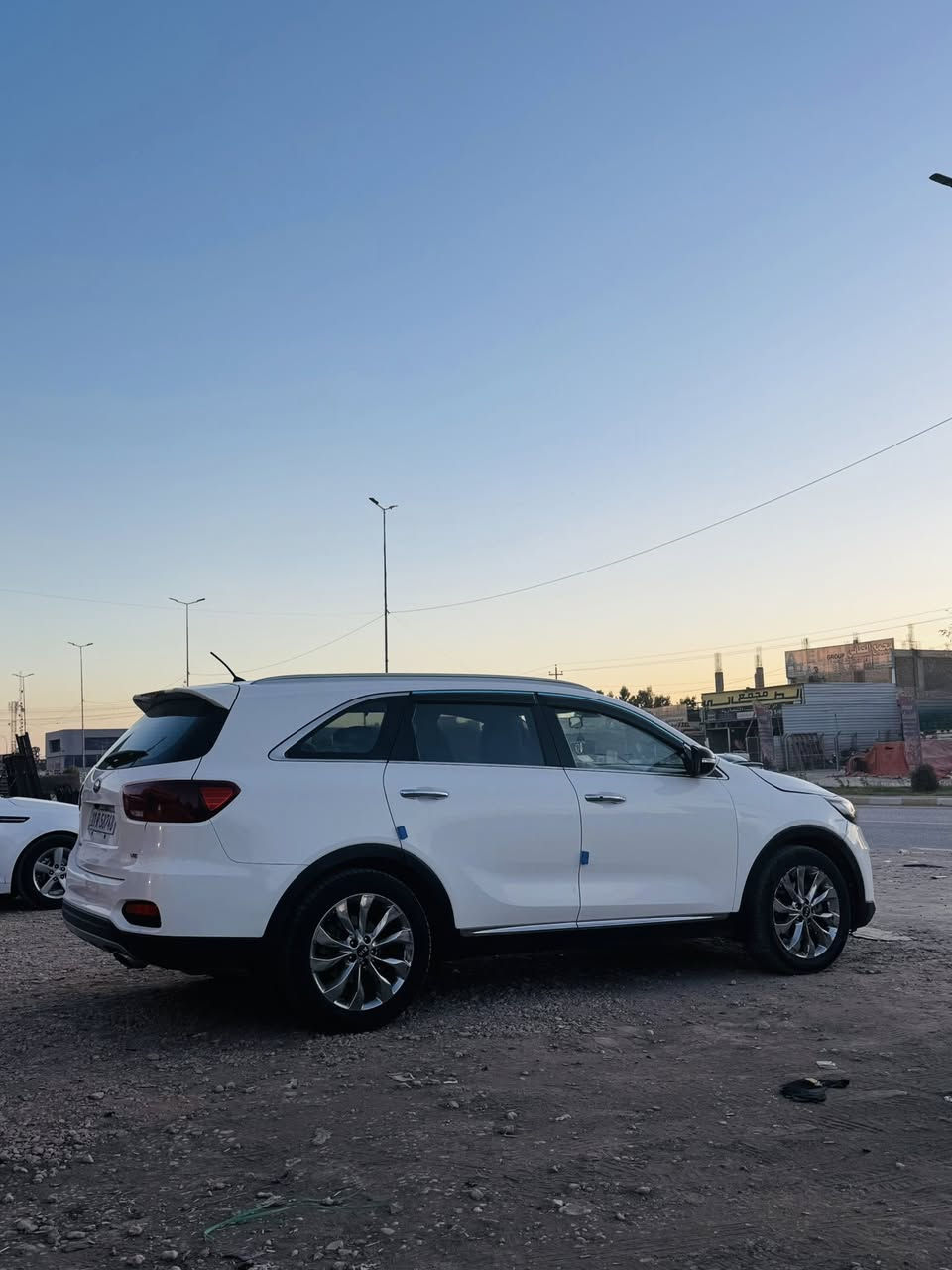 بيع او مراوس  بدون صبغ السيارة فقط بارد بالبنيد وبالجاملغ

سورنتو 19 خليجي

فول مواصفات 

رقم بغداد 

مشروع وطني 

ماشيه 118 كيلو متر

كفالة عامة من صبغ وبارد وتبديل 

مواصفات 

▪️بصمه تشغيل وابواب

■ اوتو هولد 

▪️لدات اماميه خلفيه

▪️حساسات اماميه خلفيه

▪️لايت زنون عالي ناصي

▪️شاحن واير لس  

▪️كراسي جلد 

تدفئه تبريد بالكشنات الاماميه 

وتدفئه بالكشنات الخلفيه

▪️تبريد 3 قطع

▪️7 راكب 

▪️محرك 6 سلندر 3500 كير 8 نمر

▪️كروز سرعه

▪️فول تحكم ستيرن 

▪️عدسات متحركه

▪️ويل كب نيكل 5 قطع

▪️ جنطه كهرباء ذكيه(الفتح عند الأقتراب)

▪️مري شفط / اشاير بالمري

▪️بردات بلاديه 

▪️شاشه كبيره اصليه بيها نضام ابل كار بلي

▪️انضمة قياده Eco Sport Cimfort Smart

▪️كشافات ضباب

▪️تخم تاير جديد 
مكاني بابل مسيب
***********
