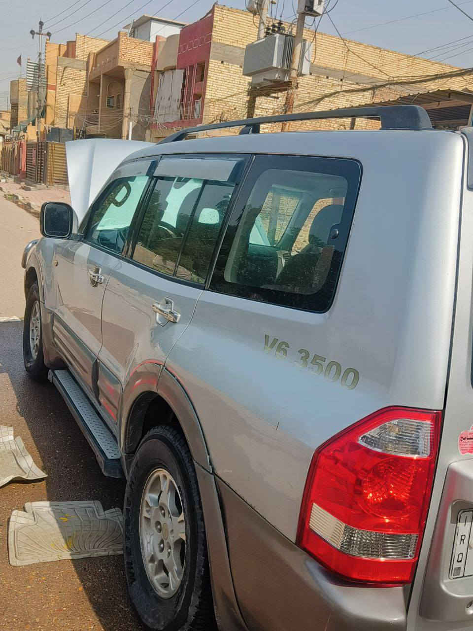 باجيرو موديل 2002
بلاديه مكفوله من الصبغ و الضربه
 السعر 86 ورقه
***********
