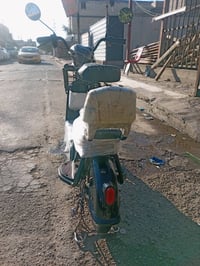 دراجه شحن للبيع اربع بطاريات دراجه نضيفه حجم 18 السعر 175و بيه مجال لل...