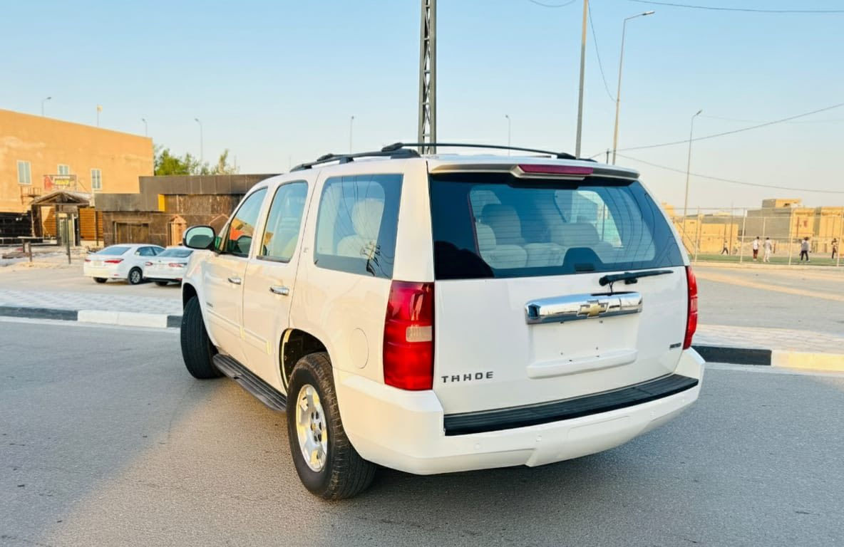 سلام عليكم تاهو 2011 ابيض LTصبغ وكاله مكفوله من دعاميه الدعاميه سياره نضيفه ادوات عليه رقم متومه شمالي بيه وكاله 110 وبيه مجال مكاني البصره مو شراي لا يتصل ***********
