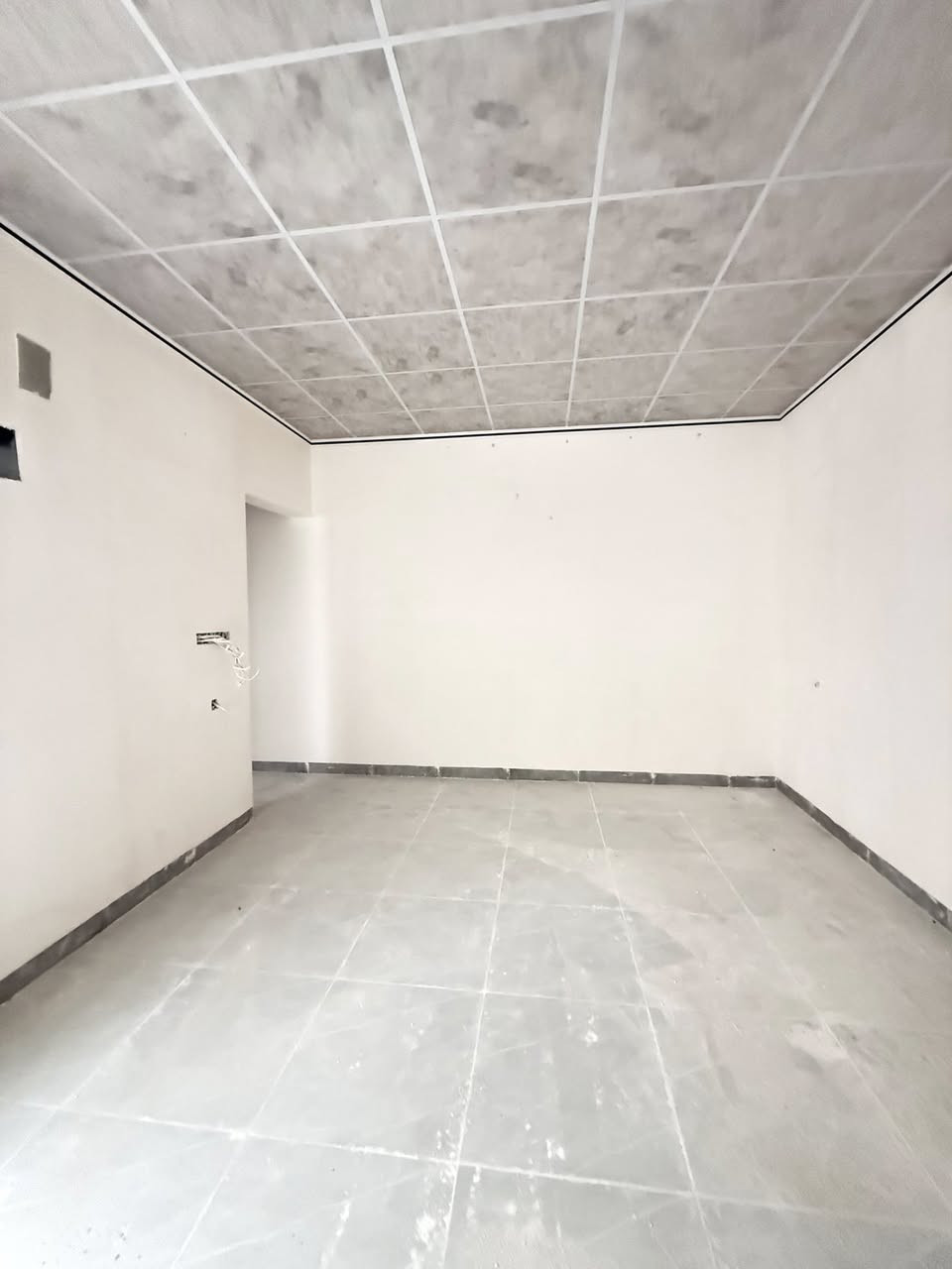 3 دور للبيع الموصل حي المرور مساحه كل دار 100 متر 
طابقين مفصول طابق الاول عن الطابق الثاني 

طابق الاول غرف نوم وهول واستقبال ومطبخ وخدمات 
طابق الثاني غرفتين واستقبال ومطبخ وخدمات 

والدار الثاني 4 غرف نوم وهول واستقبال ومطبخ وخدمات 

سعر الدار 165 مليون قابل للتفوض 

للإستفسار مراجعة المكتب او الاتصال على الأرقام التالية   عمار العبيدي   

***********

*********** واتساب

  ايمن   

 ‏‪0750 214 4093‬‏    ‏

‏‪0775 630 2993‬‏ واتساب

   اوس 

‏ ‭0770 287 3744

‏  ‬ ‭0750 219 5078‬    

ابو سند 

‭0 775 714 2899‬

عنوان المكتب حي النور سايدين دانية ماركت مقابل افران الرائد   #الرواسي_للعقار
