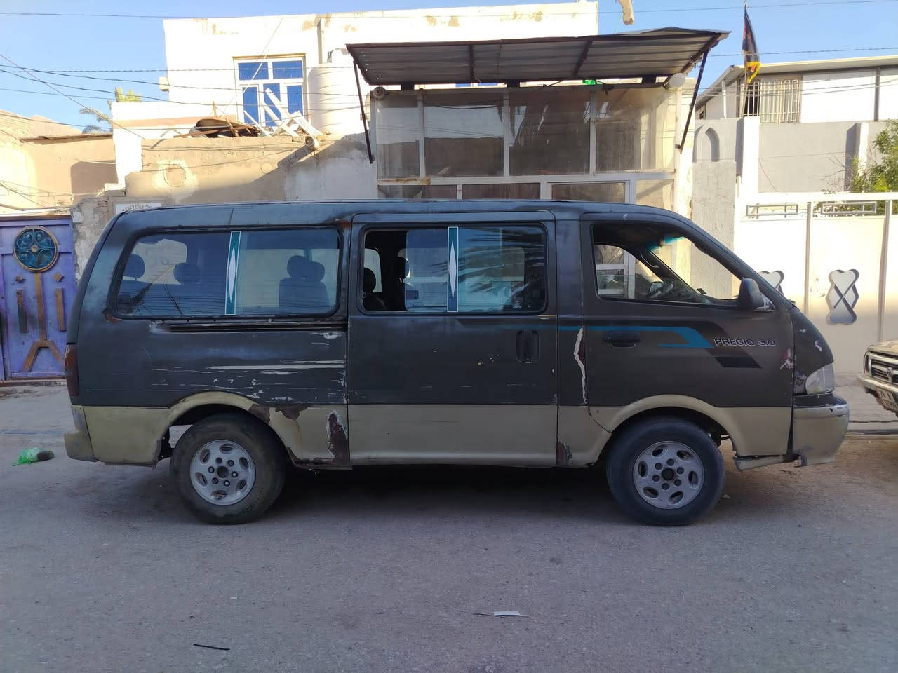 بريجو للبيع موديل 2002 انكليزي بأسمي مثنى مكينه بيه بخار الكير الثالث يفلت العنوان النجف ***********
