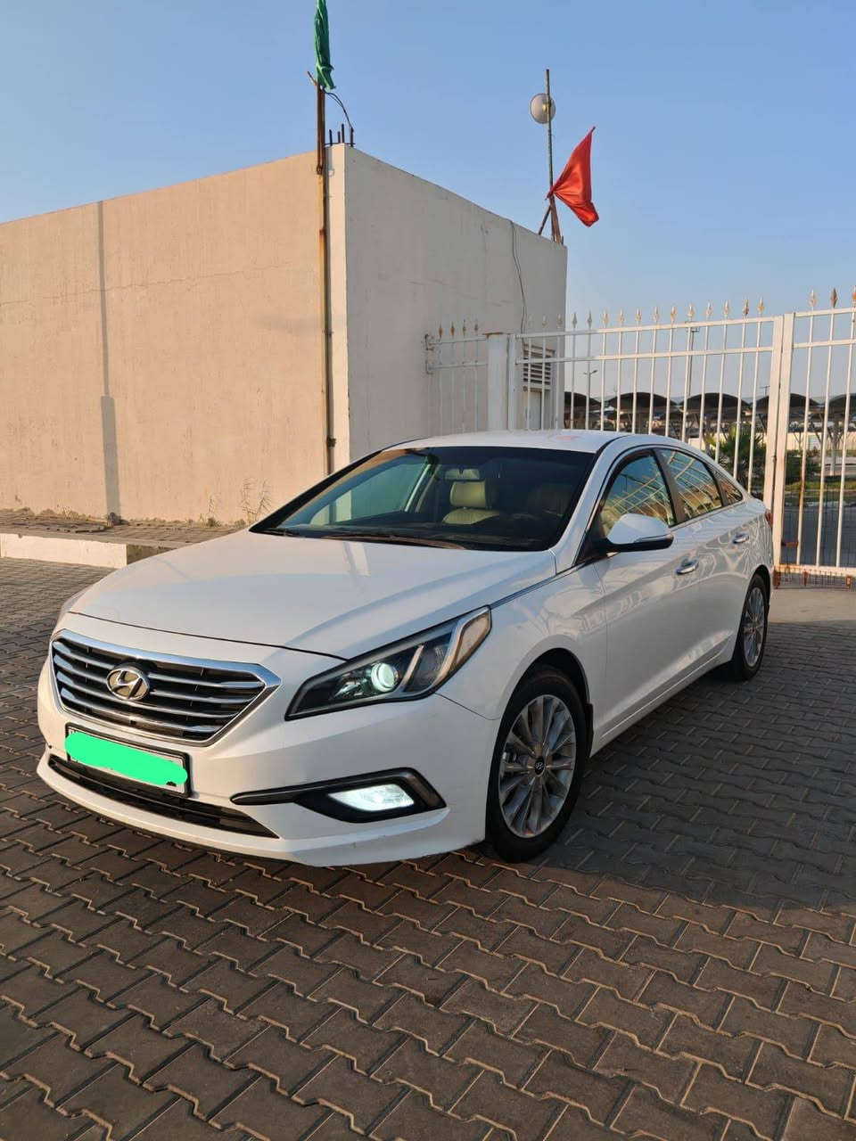 سلام عليكم
سوناتا ٢٠١٥ خليجي كفاله
السياره فقط بيها بارد بل باب
رقم بصره  تحويل
محرك 2400 دوش ما مفتوح
مكاني البصره معقل 
السعر 148

*********** البصرة, العراق
