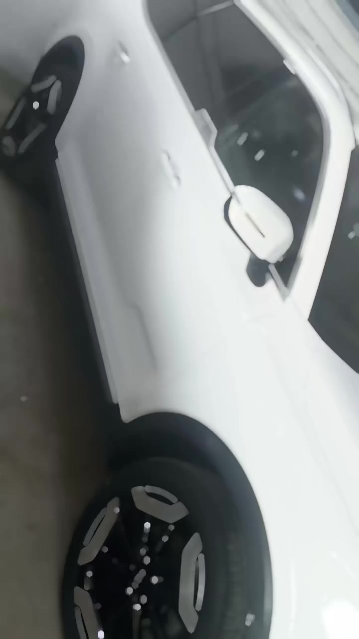 السلام عليكم ورحمه الله وبركاته
كيا تولرايد موديل 2024 بدون رقم السعر 265 وبيها مجال قليل وترهم مراوس بسياره أقل منها سعر  /***********العنوان بابل ناحية الشوملي
