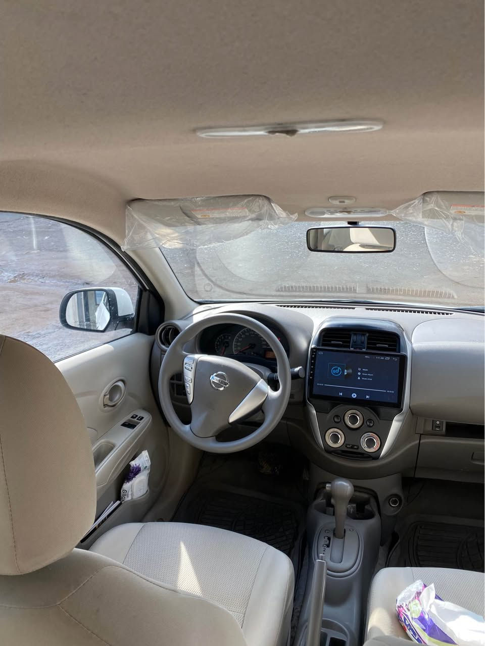 نیسان سەنی ٢٠٢١ 
بێ بۆیاخ
٧٣ هەزار رۆشتیە
شاشە و کامیرە و حساس
یەددە و چمبر نیکل
سپێری دانەگیراوە
چاملغی پێشەوەی لای سایەق کەمەک تعدیلە

سەنەوی بەسەر نەچووە 
سعری ١١٦ وەرەقە و کەمەک مجال
تکایە پیاسەکی معرض بکە دوایی من خزمەتت ئەکەم 
سەیارەی مالە أربيل, العراق


**إذا كنت صاحب هذا الإعلان وتريد حذفه لأي سبب، رجاءا أرسل رسالة إلى الدعم الفني**