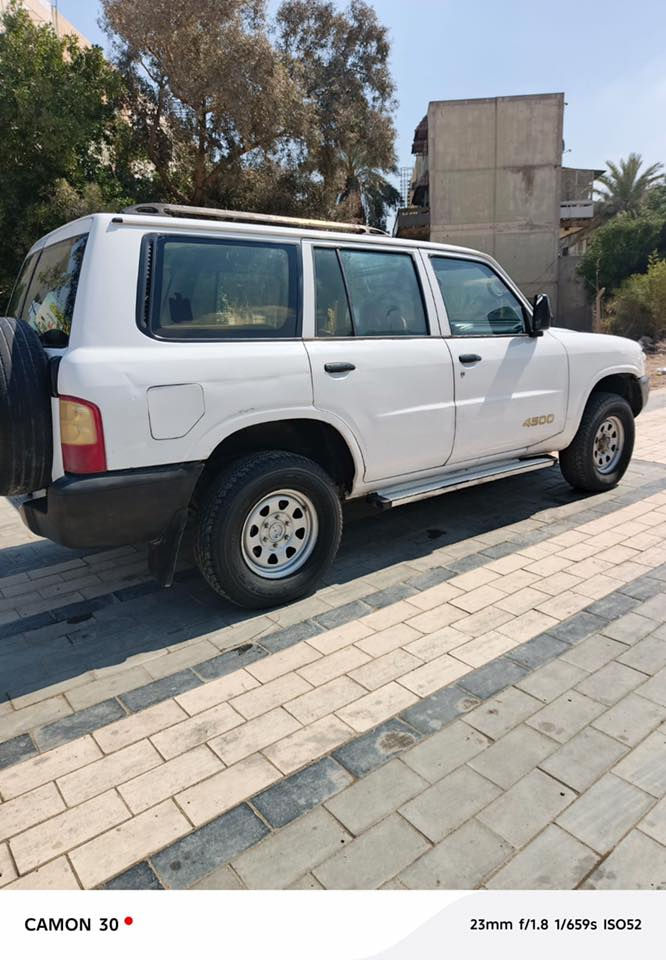 نيسان باترول 2002  بأسمي  ثاني يوم تحويل
. السيارة گير ومحرك حيل نظيفات لاصرف 
ولا تبخير بلادية مابيهان صبغ عدا الچاملغ  الخلفي صبغ قليل  .. رقم انگليزي  السيارة موجودة في بغداد 
*********** 
 رجاء ًبس الشراي يتصل
