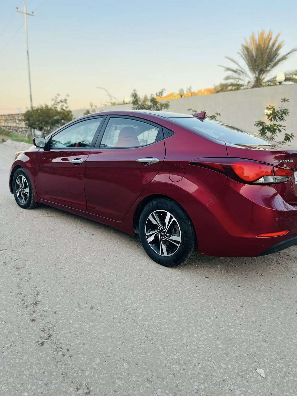 السلام عليكم ورحمة من رخصه الادمن للبيع هونداي النتره موديل ٢٠١٦ السياره أمريكيه حادثه جاملغ وبنيد بدون دواخل وبيه بل عراق باب خلفي صبغ اثر جراد والباقي كفاله من كلشي السياره ليبل واحد مكينه وكير وحداديه وتخم تاير وتبريد مكينه ١٨٠٠دوش 
مواصفات السياره تحكم استيرن حساس خلفي شاشه كبيره كامره دواره نضام ايكو رقم بغداد انكليزي سنويه لل٢٠٢٨ 
السعر ١٠٥ وبيه مجال 
الهاتف ***********/////واتساب ***********
مكان السياره بابل محاويل قريه الفنديه مقابل بانزين خانه الفنديه
