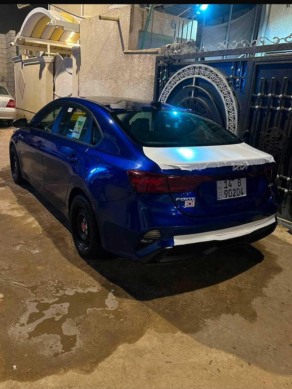 سلام وعليكم كيه فورتي مديل 2023 رقم معوقين بصره 
مواصفات معروفه نص فول سياره بعده جديده تاخذ ربع ماتصرف عليه اي استفسار اكثر أنا حاضر(***********)
سعر 138وبيه مجال
