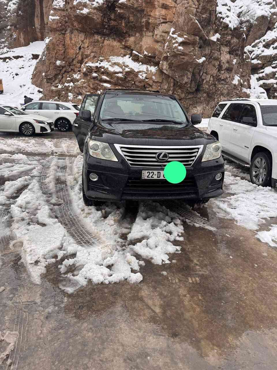 مواصفات
محرك 8سلندر 5700
فتحه
كشنات جلد مشمشي
حساسات اماميه وخلفية 
مري شفط 
جكات ابلادية 
صندوك شفط 
وباقي المواصفات معروفه 
هاتف ***********
لكزز موديل 2011لوان اسود رقم اربيل سنويه بسمي ماشيه 155كير مكينه ممفتوحه بيه قطعتين صبغ جاملغ خلف السائق والباب الخلفي الباقي مكفول
السعر ب340 وبيها مجال
