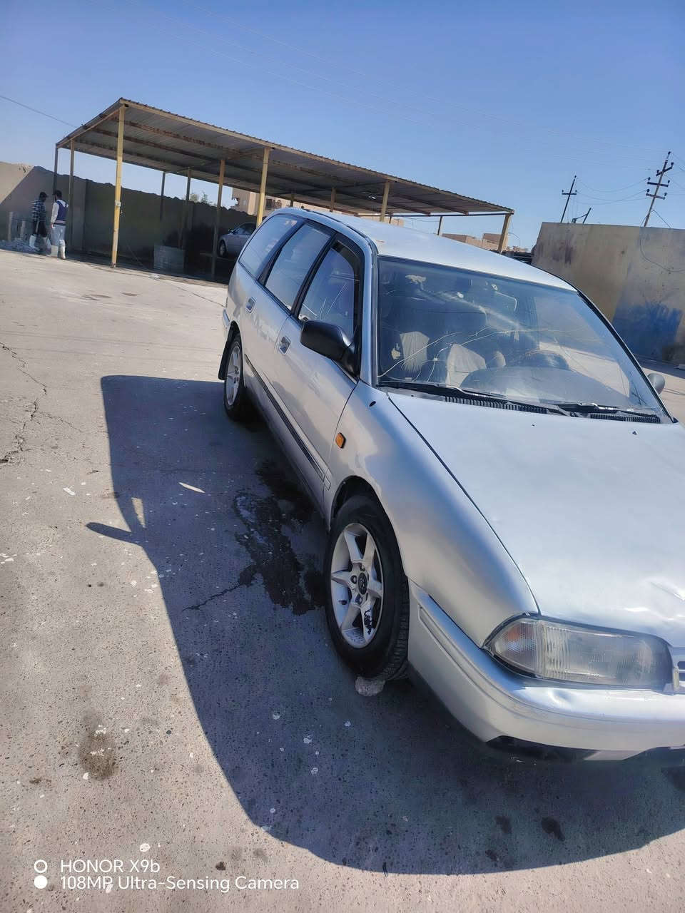 سياره نيسان سني موديل 1992 السعر 18 وبيه مجال،،، للاستفسار ***********
