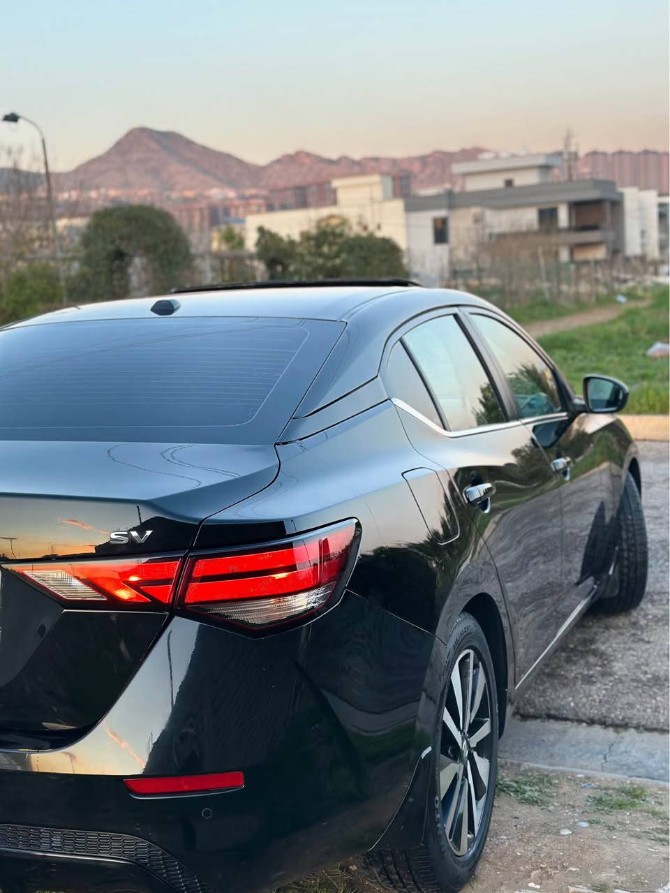 نيسان سينترا موديل 2022 
✅مواصفات  SV  پلاس
✅سياره 51 ميلا جوي 
✅كوشن و ستيرن هيته ر 
✅بصمه يه شغاله 
✅سنك و پشت رادارهn
✅كوشن به قلاوه
✅سياره سلايته 
✅سنك و پشت كبسه 
✅بي داخلي بي يرباك
✅صبخ(ده رگه و جه مه لوغ )صبخن
3N1AB8CV7NY210597 شاسي✅
📍سياره يال دهوكي 
📲***********
6 وه ره قه  غرامه يل سه ر 
سعر140مه جال دهوك, العراق
