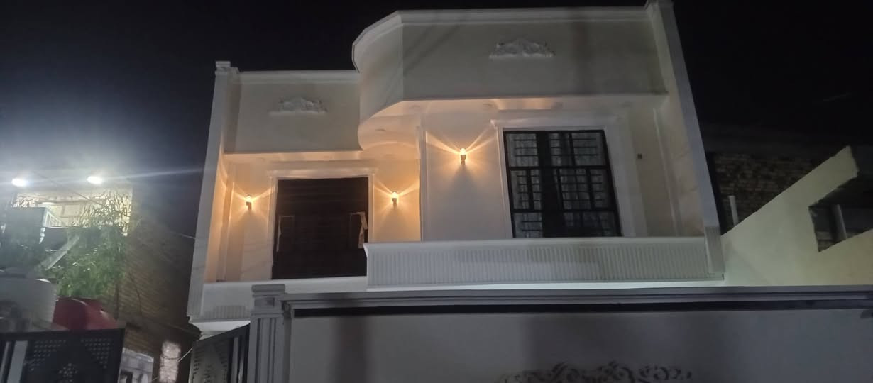 السلام عليكم 
الدار للبيع طابو زراعي سند 25طابقين 
يحتوي البيت على 4غرف نوم واستقبال وكلدور 2 ويحتوي على مشتمل خلف الدار العنوان حله شارع 80 نزله سفينه النجاة 
للاستفسار الاتصال على الرقم ***********

