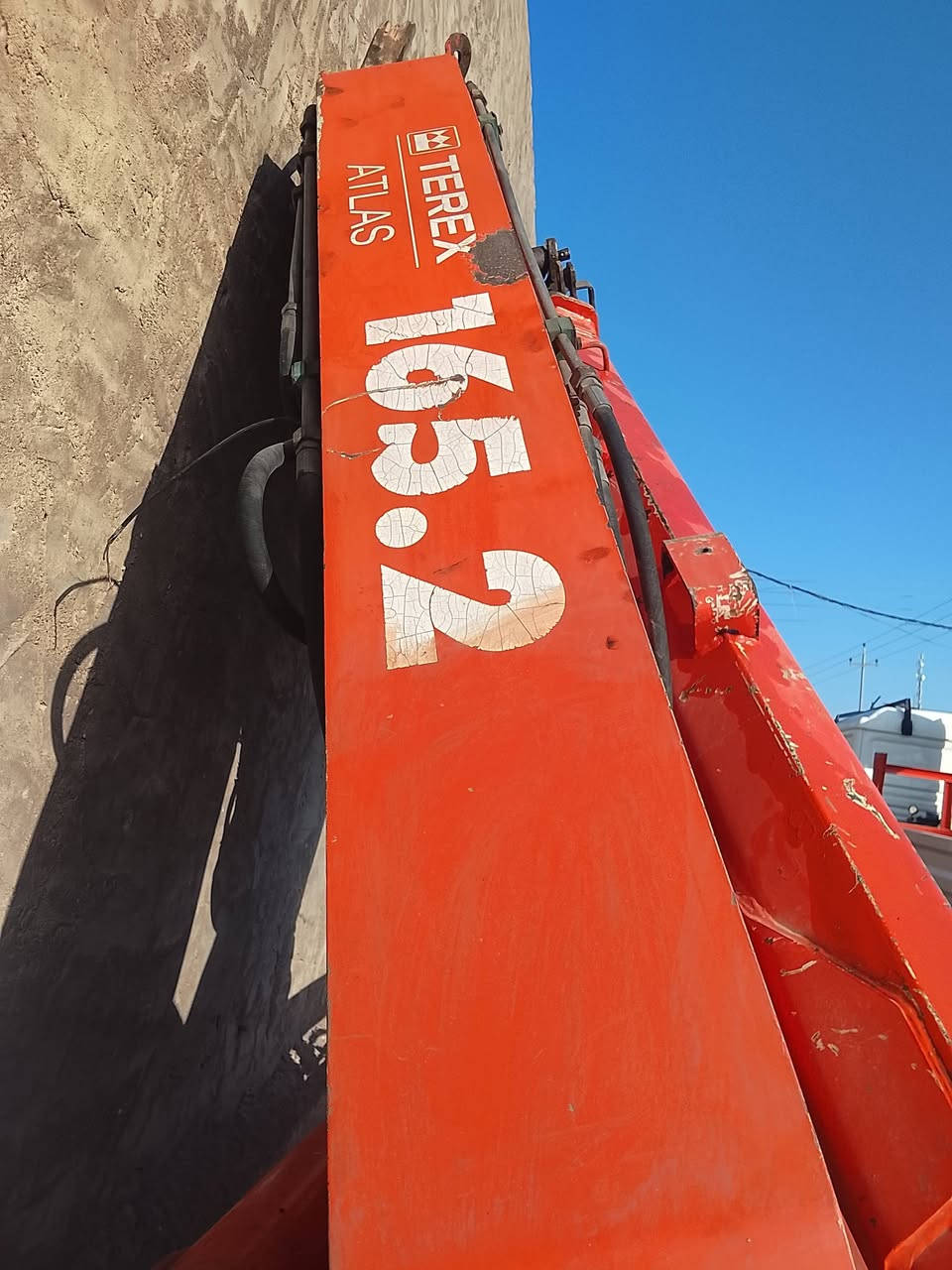 جهاز كرين اطلس موديل 2005جهاز مكفول من الفطر والكسر جهاز 3سلايتات مخالف مخالف دبل طلقه جكات جهاز سته ونص اتصال ***********
