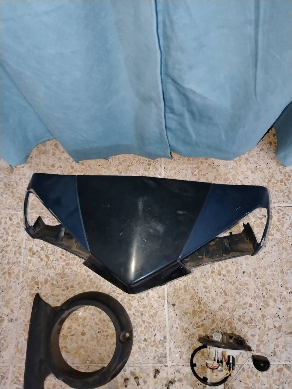 سلام عليكم راس وعبوه كاملع وقبق مروحه مال سكنس شمعه 2018 البيع رقم التلفون *********** مكان بغداد
