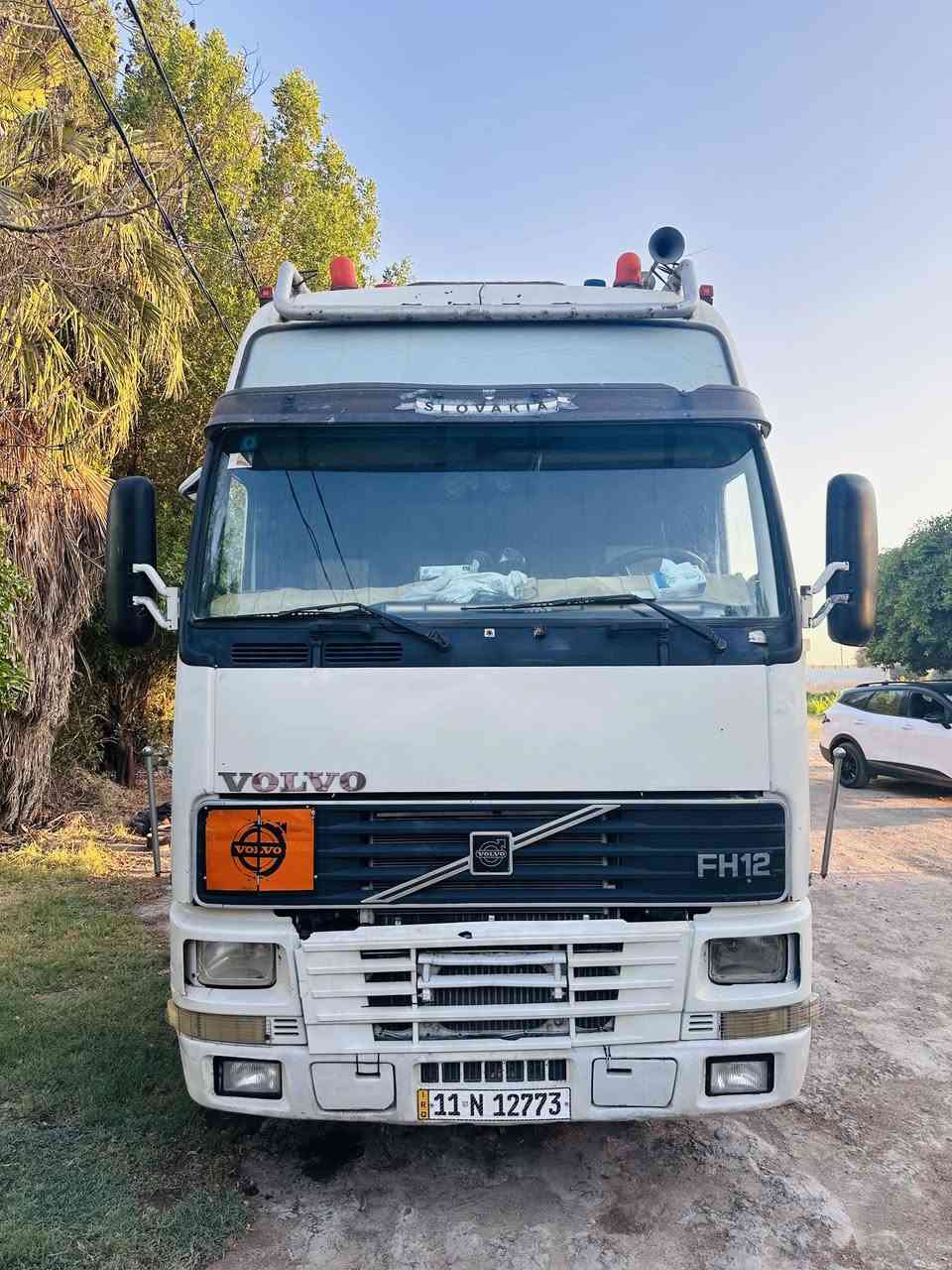 ١.فولفو  FH12   VolVo
٢.شخاطة  موديل ١٩٩٤
٣.سنوية لغاية ٢٠٢٧/٦/١٥
٤.هزة +رقم جديد
٥.محرك+شاصي +گير+اكسن مكفول تبخير بدون تنقيص دهن
٦.تبريد + تدفئة 
٧.تخم تاير جديد
٨.حدادية صدر جديد
٩.دبلات قمارة+ شاصي جديد 
١٠.كهربائيات بلادية كله شغال
١١.العربانة مربوطة فلات ذات جوانب
 متحركة ثلاث دنگير مزوج 
١٢. السعر الكلي٢٢٠ ورقة 
    سعر السيارة ١٣٠ ورقة 
    سعر العربانة ٩٠ ورقة 
للاتصال  ***********
             ***********
