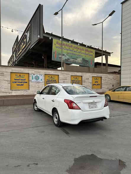 السلام عليكم نيسان سني هندي 2018 رقم بغداد بليتة زركه مكفوله من صبغ بيها بارد خفيف حافة الجامرلغ الامامي ثنينهن والباب الخلفي مع الهلال السعر 98 وبيها مجال مكاني بغداد قرب مرور التاجيات الاتصال على الأرقام التالية.
***********
***********
