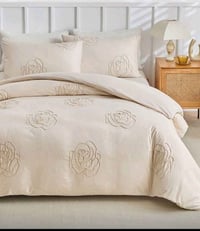 فرشة نفرين • وجهين • مخدة وكفر لحاف