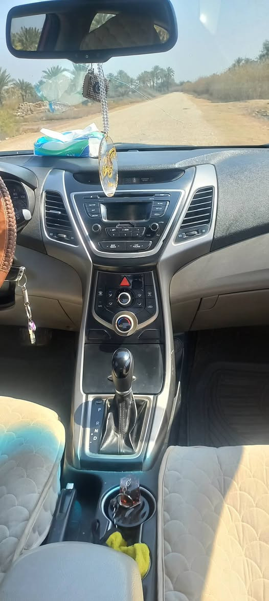 السلام عليكم 
النترا امريكي 2016  مكينه 1800 دوش . مكينه جديده رقم نجف دولي بأسمي سياره مال بيت المكان كربلاء قضاء طويريج السعر 110
***********
