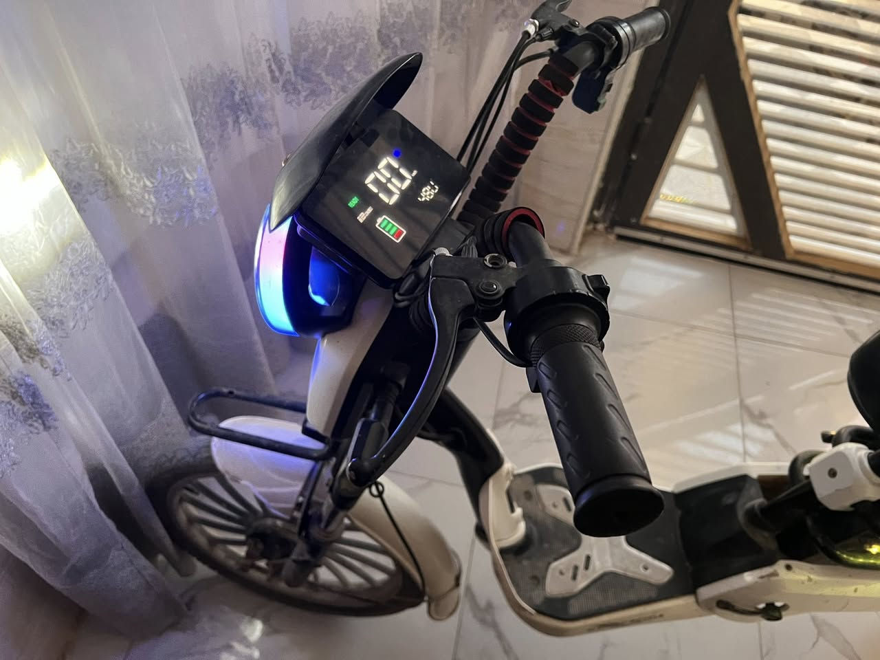 🚲 بايسكل شحن نظيف كلش
⚡ يشتغل 4 بطاريات
🔋 بطاريات جدد ما صارلهن شهر من مشدودات
✅ شغل مرتب، استخدام قليل، جاهز للاستخدام فوراً
💰 السعر: 250 ألف فقط
📞 للتواصل واتساب فقط:
***********
