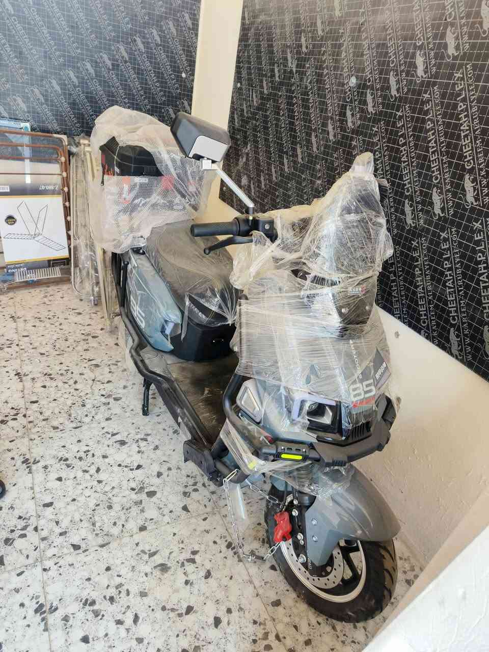 سلام عليكم
دراجه شحن جديد زيرو مامشية ٥ بطاريات بصمه دراجه جديده خير من الله الاستفسار رقم *********** بي واتساب
