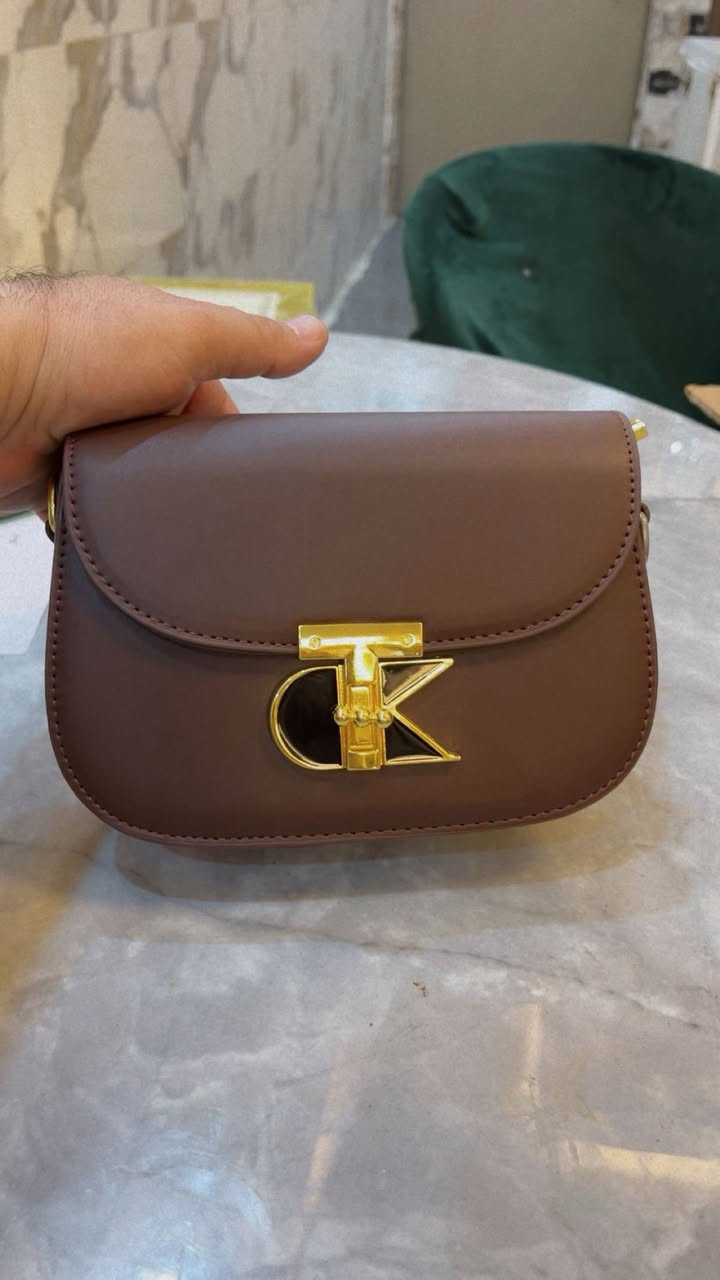 الجمال الالماني القطعه ب ١٠٠٠٠ جديد مامستخدم تنزيلات


**إذا كنت صاحب هذا الإعلان وتريد حذفه لأي سبب، رجاءا أرسل رسالة إلى الدعم الفني**