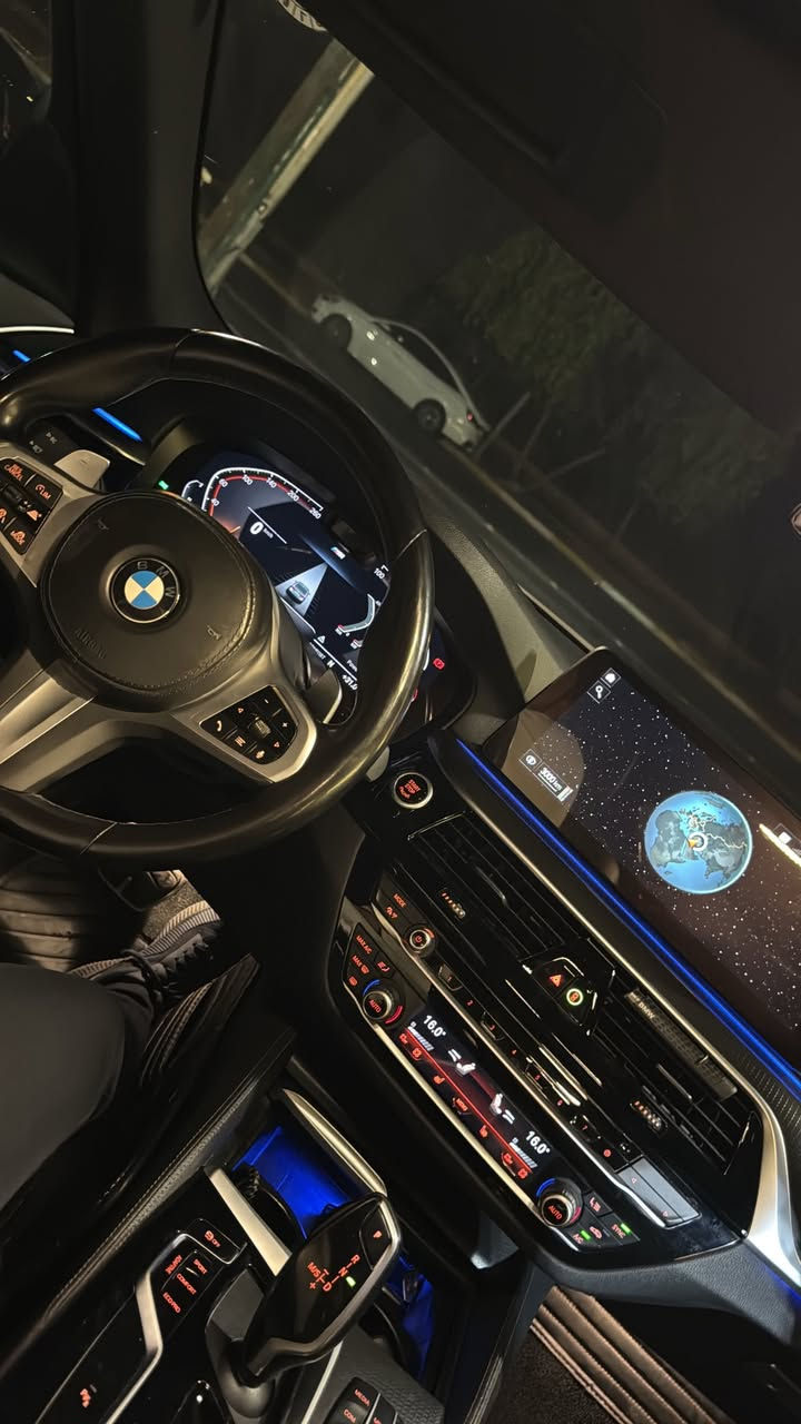 Bmw 530 2022  مواسفات الماني كلين ٦٥ ميل  ***********

