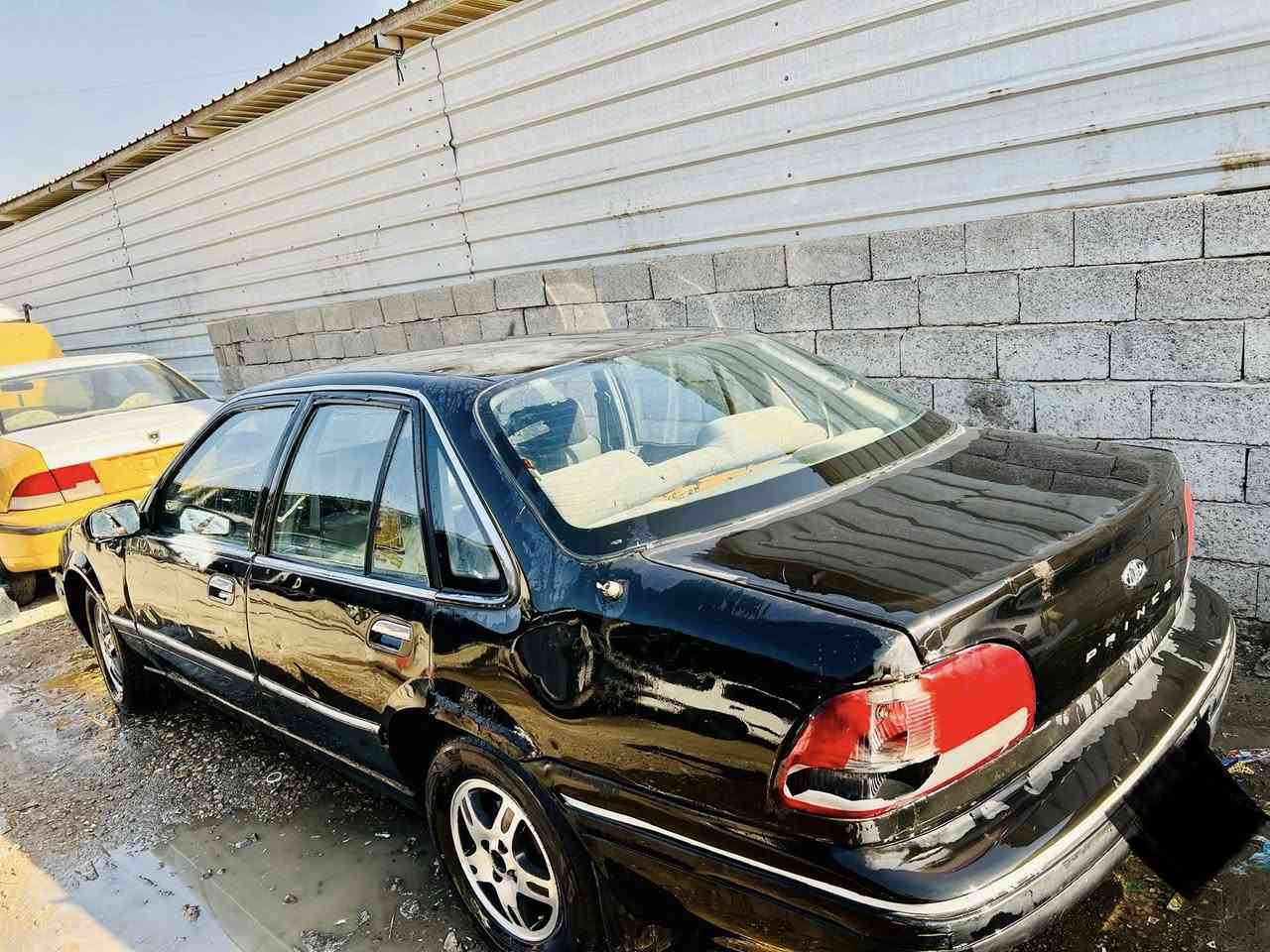 ‏سلام عليكم برنس موديل 95 رقم بغداد الماني سنوية الماني راعيها وتكفل سرقة وعشائر مكينة بيهة بخار تخم تاير كهربائيات كلها شغالة صدر امامي خلفي باتري جديد كير أتوماتيك مكان بغداد معامل حي النصر السعر 15 ورقة رقمي ***********
