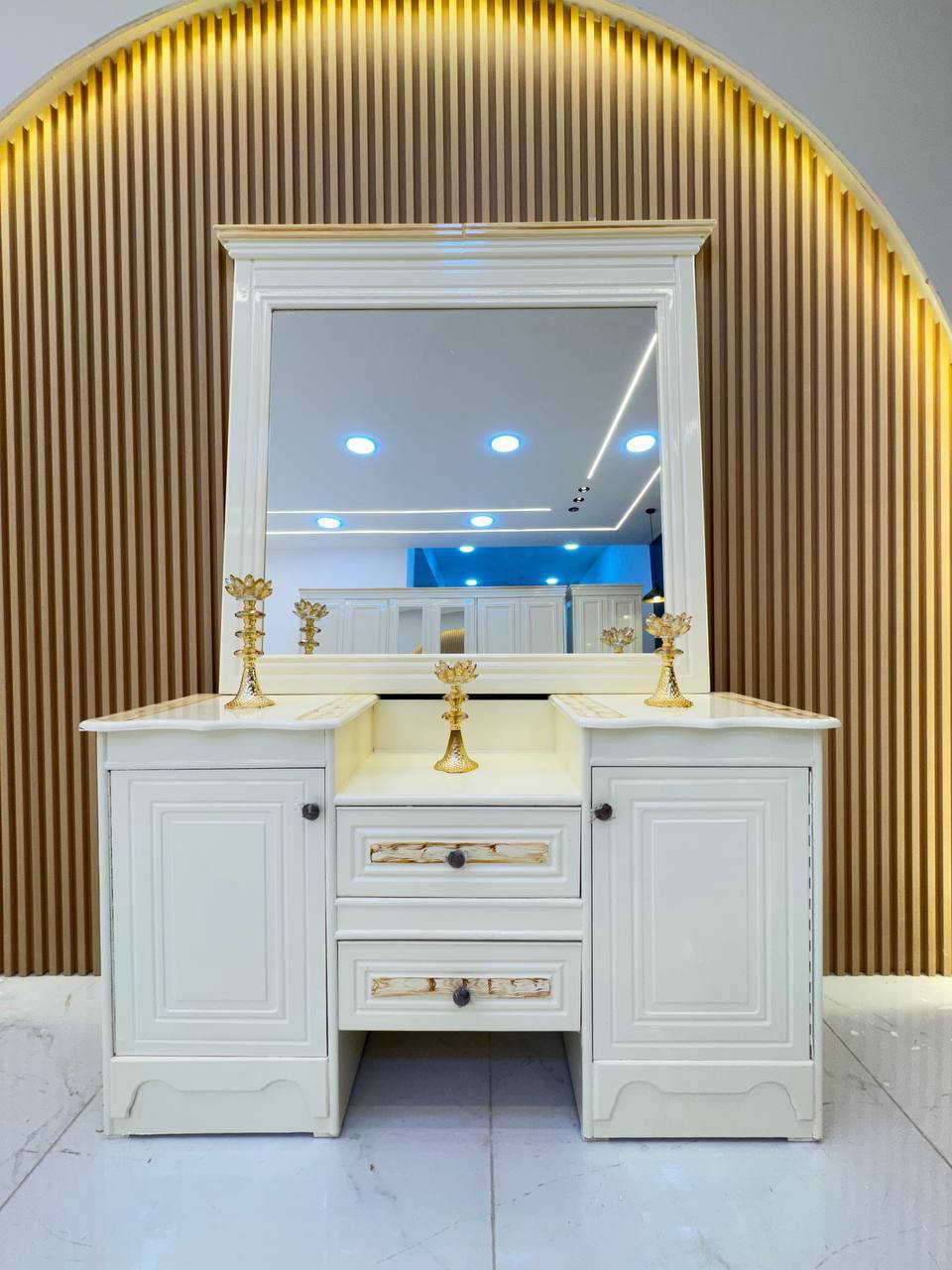 حصرياً الموديل الجديد والمميز 

غرفه نجاره قتصاديه 🛌

متكونه من 9 قطع مميزه 

الكنتور ارتفاع 240 طول 320 

مع الزاويه مجموع الطول 4 امتار 

السمك الخارجي للغرفه 5 ملم انديف

والسمك الداخلي 3 ملم معاكس ابيض

السعر مليون دينار فقط 😍

سعر الشازلون الخزان 75 الف 

سعر الشازلون المقعد 50 الف 

متوفر توصيل وشد داخل بغداد 😊

متوفر توصيل وشد لكافة محافضات العراق 🇮🇶


**إذا كنت صاحب هذا الإعلان وتريد حذفه لأي سبب، رجاءا أرسل رسالة إلى الدعم الفني**