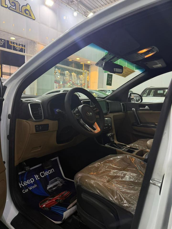 كيا سبورتج 2019 خليجي  السياره جديده معنى الكلمه
رقم  بغداد الدولي الجديد 

مكفوله بدون صبغ بدون بارد   

ماشيه 50 الف

سعر ١95 $$ نهايته 

المواصفات...

لد نهاري

مري شفط

داخل حمصي

سماعات JPL

تحكمات ستيرن فول

سايد بريك رجل

لايت ضباب

لايت متحرك

لايتات اوتو

ماسحات اوتو

مكينه 2000 دوش ناعمه

تبريد قطعتين ثلج 

حساس خلفي وامامي

ثلاث انظمه قياده 

وباقي المواصفات المعروفه

 سياره مكينه وكير فول مكفول 

باتري جديد 

تخم تاير جديد  

مكان السياره بغداد  الكرخ

 للاستفسار   ***********
