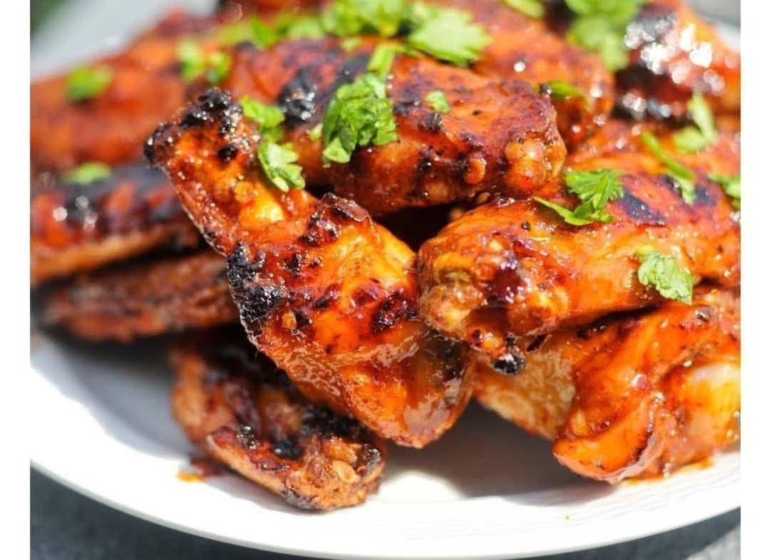 الروان يقدملك دجاج على الفحم ومندي دجاج سعر الدجاجه 10 بس ويوفرلك جميع انواع المشاوي وسعر الكيلو بس 16 الف تريد مشكل تريد بس كباب عنوانا طويريج حي الشهداء مجاور مجسر المشاه *********** لطلب توصيل كافه مناطق طويريج
