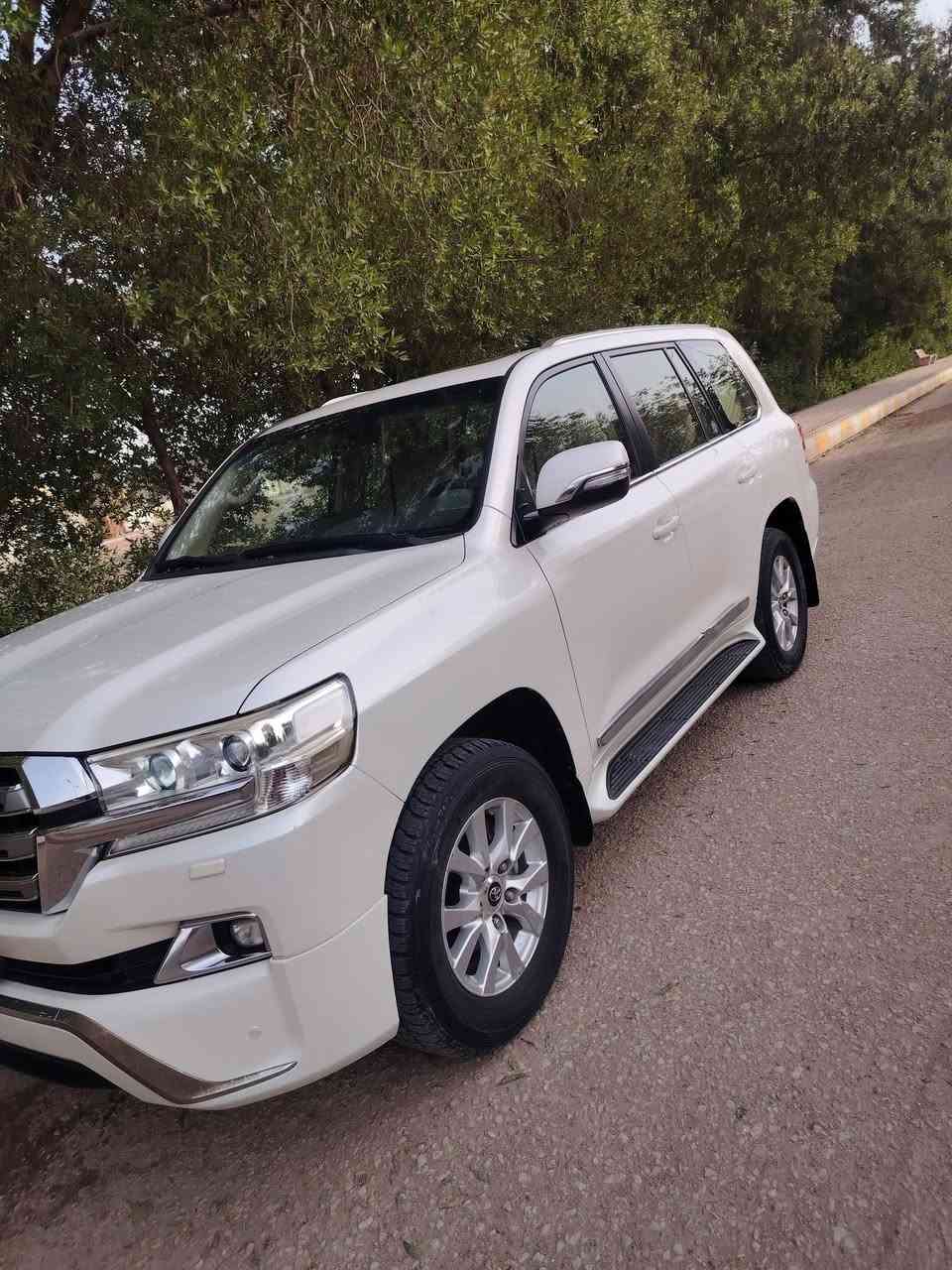 للبيع لاندكروز موديل 16
رقم بغداد دولي الجديد 
مكفوله كفاله عامه جديد
ماشيه 90 الف مواصفات 
الأتصال على الرقم 
مكلف بلنشر اتصل 
***********
