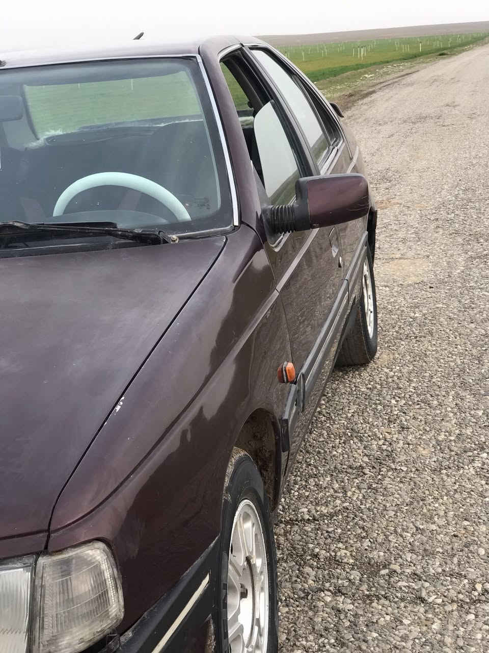 سلام عليكم بيجو ٤٠٥ فرنسي موديل ٩٣ سياره مصبوغه جماليه فقط بدون ضرر طخم امامي خلفي جديد طخم تاير نص عمر سستم سماعات دومشه جديده كابون بانزين شرط الوكاله والتحويل التبريد يعوزه فقط غاز  للستفسار مكاني موصل  ***********
