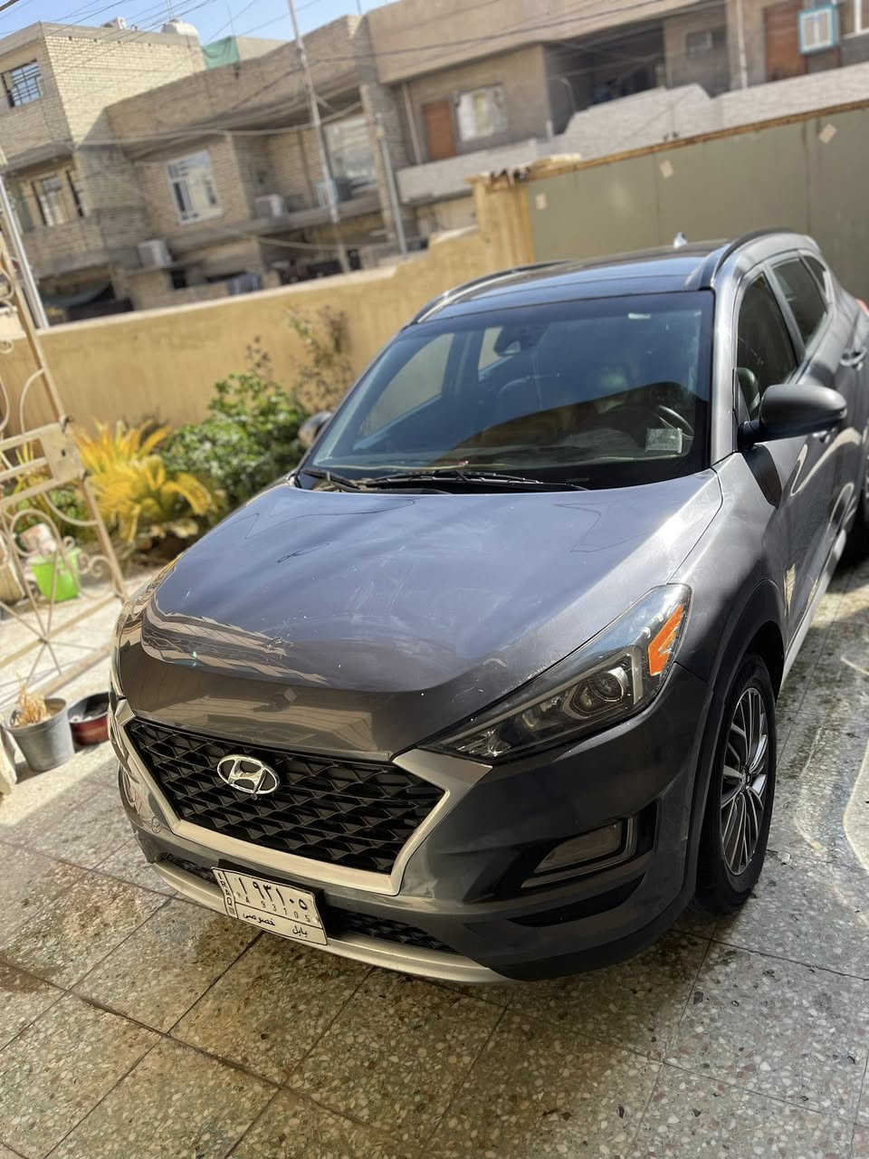 السلام عليكم توسان 2019 وارد امريكي وصور الحادث مرفقه  فول مواصفات رادار امامي خلفي كامرات 360 
بانوراما  
كشن كهرباء تدفئه
هيتر ستيرن 
كير AT
محرك 2400
رادار مانع تصادم 
دكمه 4 ويل 
لايت زنون
داخل جلد 
وهواي مواصفات بيه 
السياره ماشيه 107 الف
مكان السياره بغداد الدوره 
الرقم ***********

مراوس ب تسلا مودل 3 
سعر السياره 160 $
