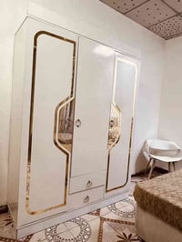 والسرير مخزن ب500وبيها مجال للأستفسار 07729643083