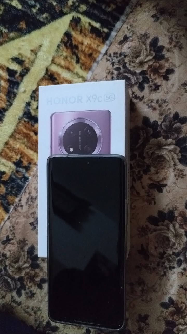 جهاز غني عن تعريف هونر اكس 9  جهاز نضافه 100 /100 صارله 20 يمي سعر 325/ ***********
