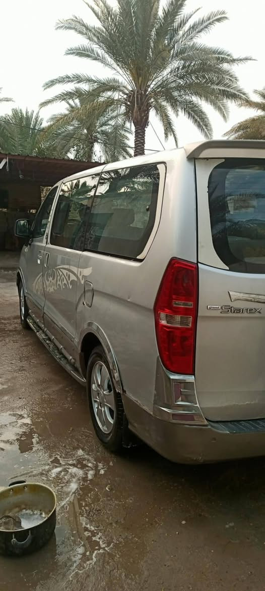 سلام عليكم ستاركس للبيع موديل 2008 مسكر كير عادي سياره مكفولة كفاله عامه رقم بابل نكليزي بسمي السياره ورك مو لوي مكينه قبل شهر شاده جديده تخم تاير السعر 128 وبيه مجال العنوان بابل الحمزة الغربي رقم الهاتف ***********
