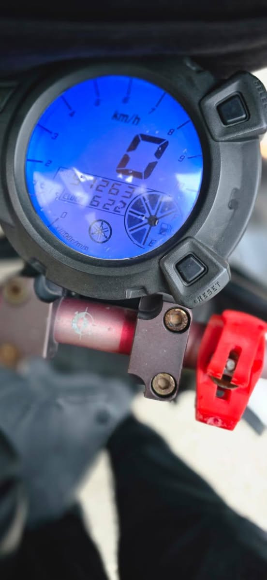 سلام عليكم
دراجة سكنس جبلي موديل ٢٠١١ دراجه نضيفه كلشي شغال بيهة من كهرباء او غيرة الشاصي مالتهة مغلف كاربون فايبر الماصده رياضي الانارة محورة اب ٢ بومه عالي ناصي للتواصل على الرقم ***********
