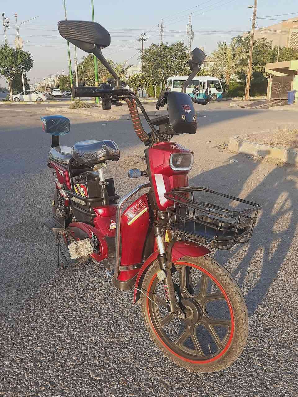 للبيع HIS 
5بطاريات 
2بصمة
سعر 370 بي مجال
للأستفسار ***********
